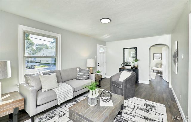 3563 Boswell Avenue, St John, MO 63114