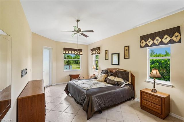 3761 35th AVE NE, Naples, FL 34120