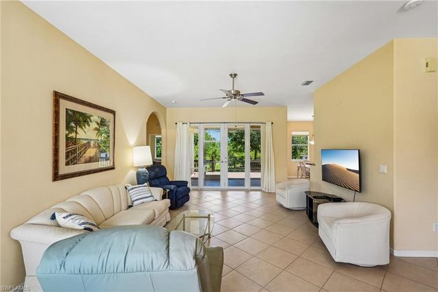 3761 35th AVE NE, Naples, FL 34120