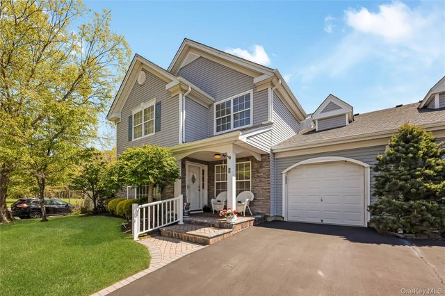 8 Hannah Lane, Middle Island, NY 11953