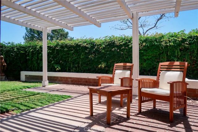 12 Pleasonton, Irvine, CA 92620