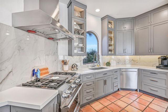 4206 Turks Point, Galveston, TX 77554