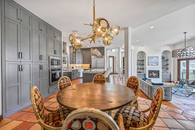 4206 Turks Point, Galveston, TX 77554