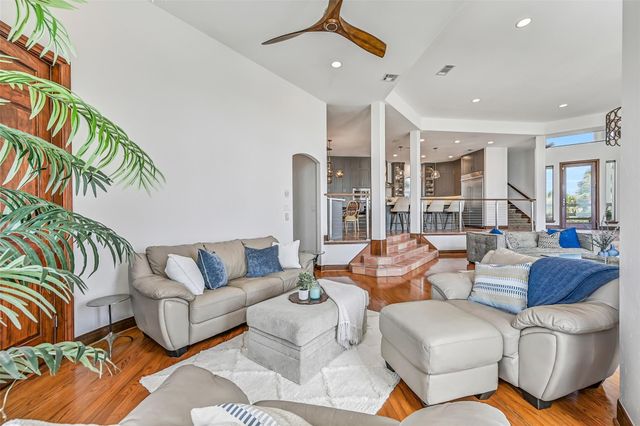 4206 Turks Point, Galveston, TX 77554
