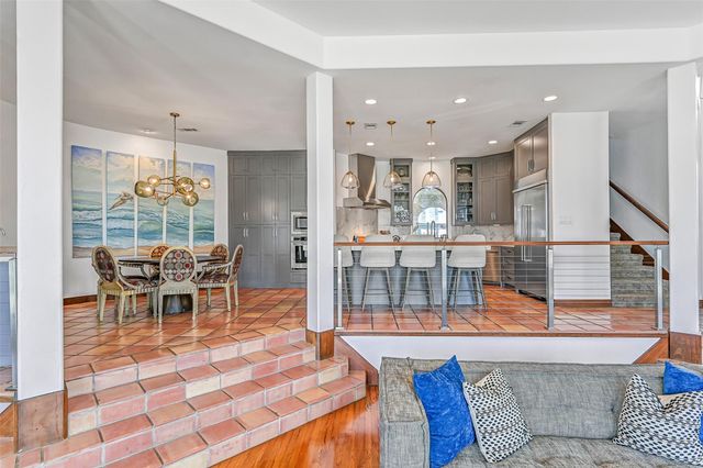 4206 Turks Point, Galveston, TX 77554