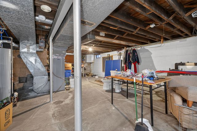 152 Riverview Drive, Ottawa, IL 61350