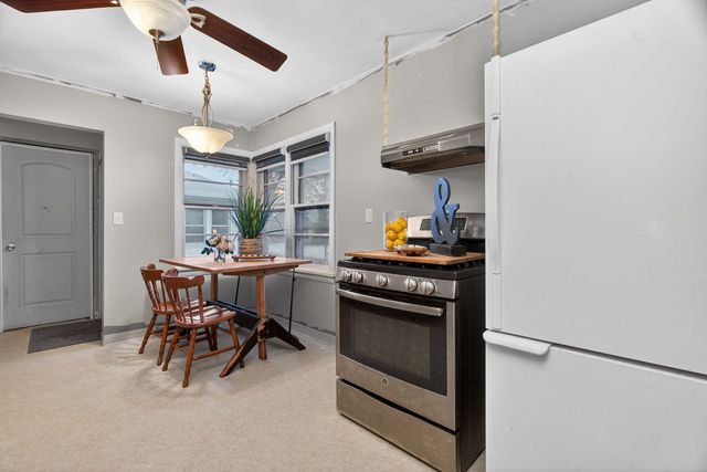 152 Riverview Drive, Ottawa, IL 61350