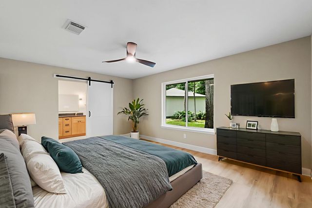 566 Beauregard Drive, Conroe, TX 77302