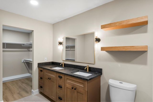 566 Beauregard Drive, Conroe, TX 77302