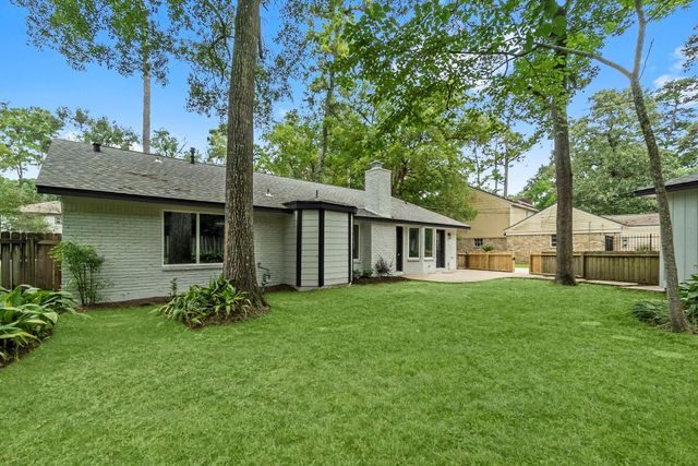 566 Beauregard Drive, Conroe, TX 77302