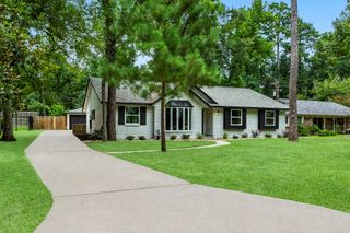 566 Beauregard Drive, Conroe, TX 77302