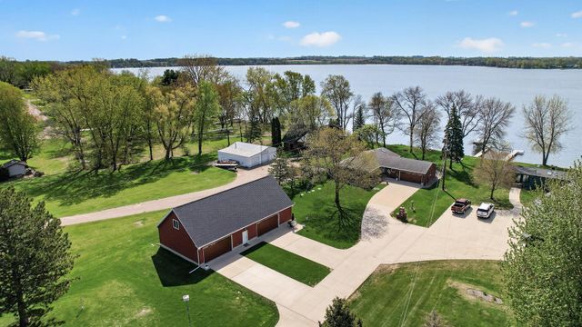 5024 Cannon Lake Trail, Faribault, MN 55021