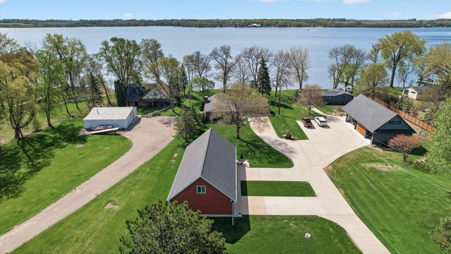 5024 Cannon Lake Trail, Faribault, MN 55021