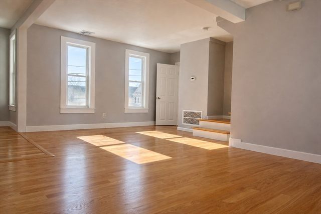 48 Hastings St 2, Lowell, MA 01851