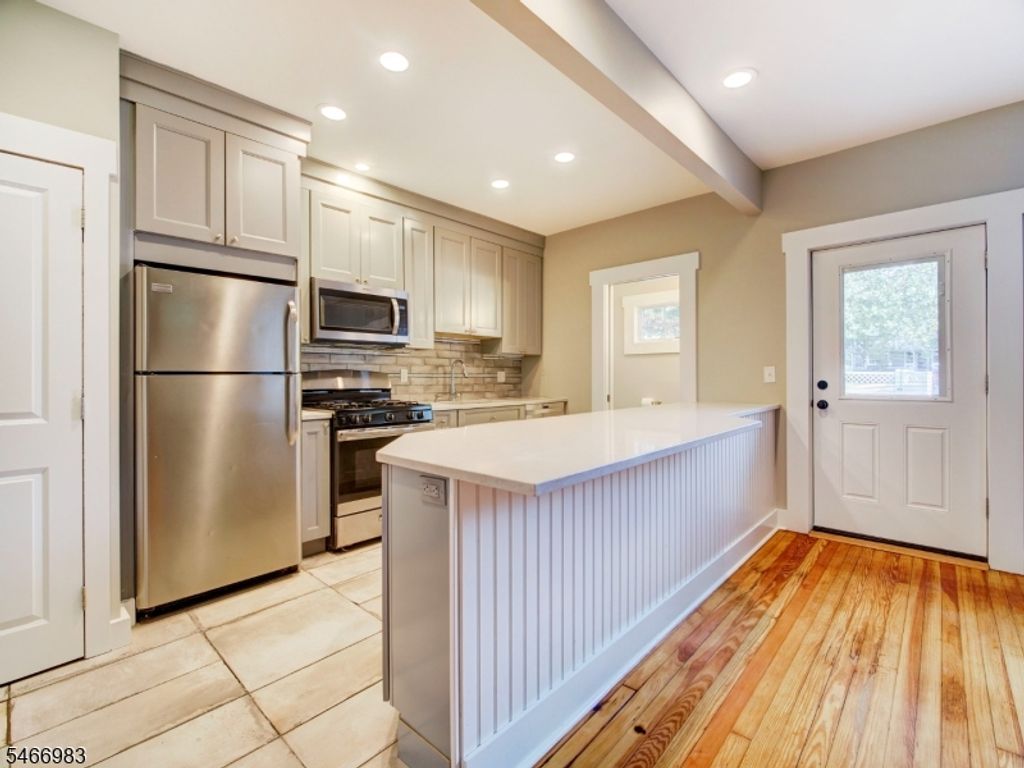 62 High St, West Orange Twp., NJ 07052 — exterior
