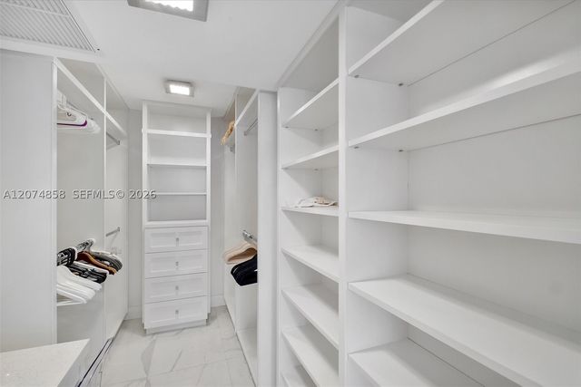 5555 Collins Ave 16B, Miami Beach, FL 33140