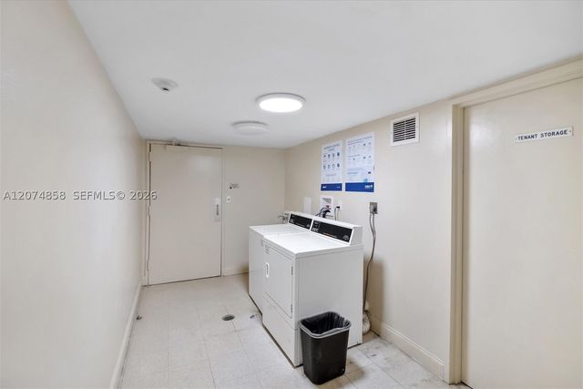 5555 Collins Ave 16B, Miami Beach, FL 33140