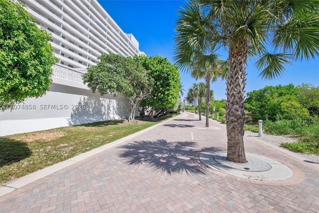 5555 Collins Ave 16B, Miami Beach, FL 33140