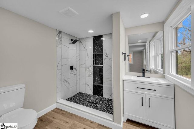 410 E South 3rd Street, Seneca, SC 29678