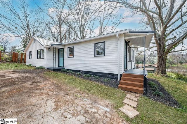 410 E South 3rd Street, Seneca, SC 29678