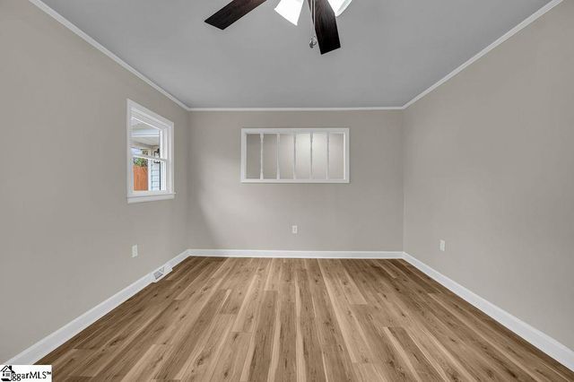 410 E South 3rd Street, Seneca, SC 29678