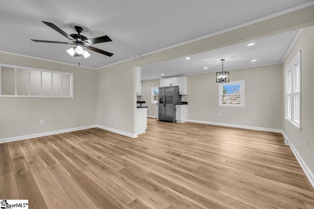 410 E South 3rd Street, Seneca, SC 29678