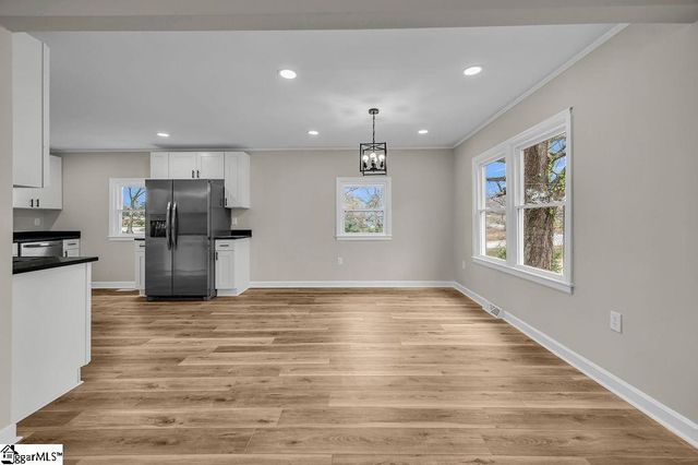 410 E South 3rd Street, Seneca, SC 29678