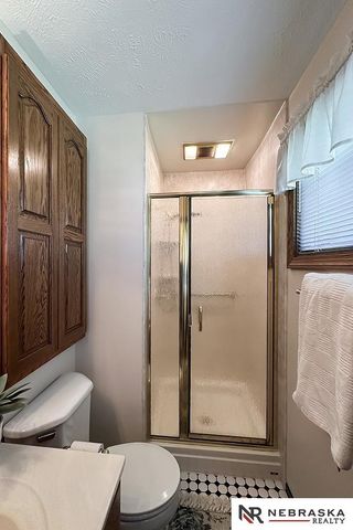 6612 S 88th Street, Ralston, NE 68127