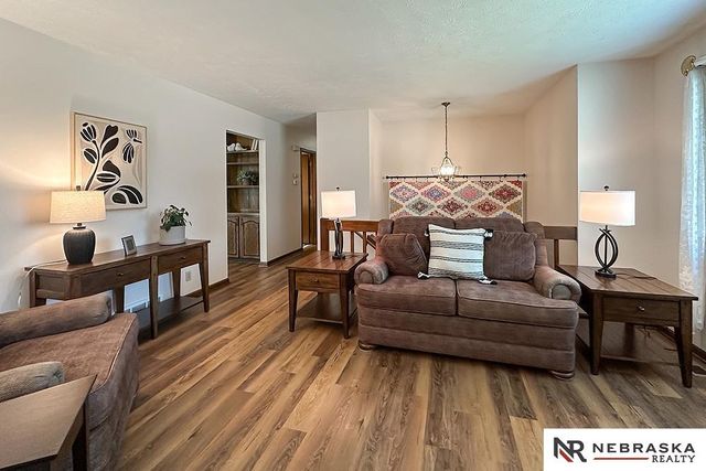 6612 S 88th Street, Ralston, NE 68127