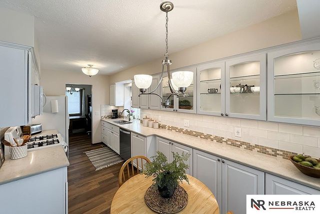 6612 S 88th Street, Ralston, NE 68127