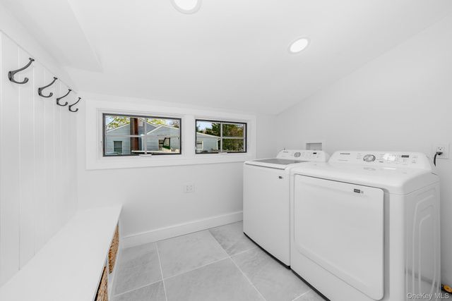 88 Cliff Avenue, Sayville, NY 11782