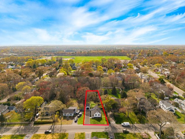 88 Cliff Avenue, Sayville, NY 11782