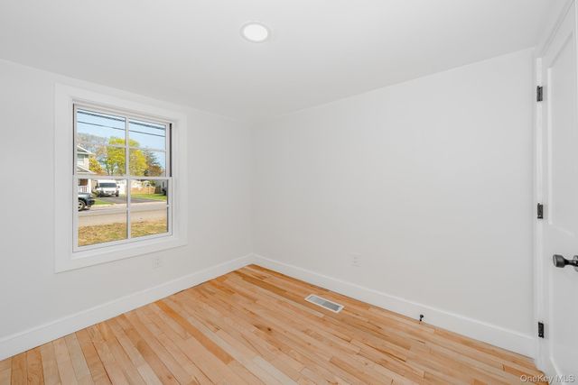 88 Cliff Avenue, Sayville, NY 11782