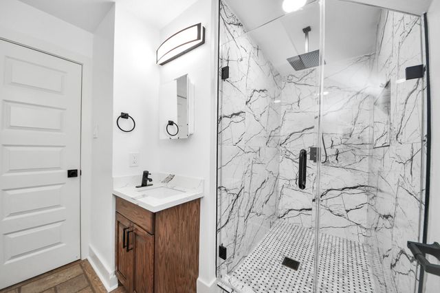 4631 Mi Castillo Court, Houston, TX 77045
