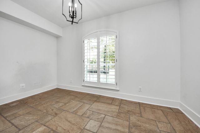 4631 Mi Castillo Court, Houston, TX 77045