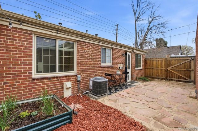 5018 E 8th Avenue, Denver, CO 80220