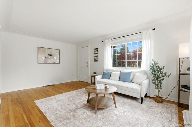 5018 E 8th Avenue, Denver, CO 80220