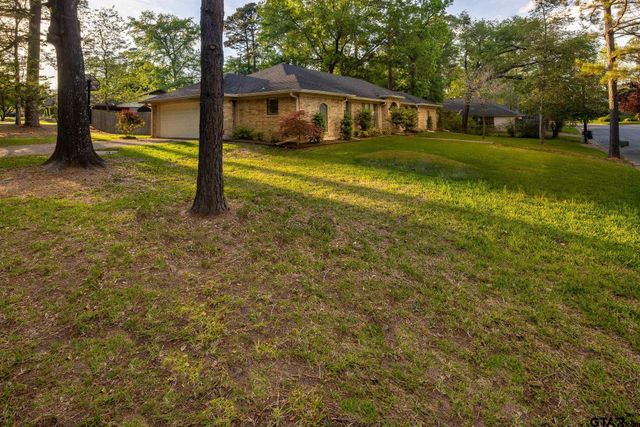 3845 Lexington Dr., Tyler, TX 75701