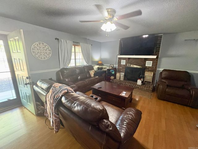 9 Allison Dr, Cabot, AR 72023