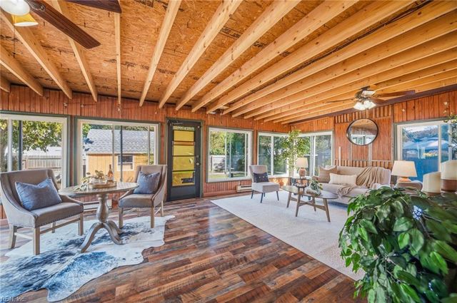 122 Michaels Woods DR, Hampton, VA 23666