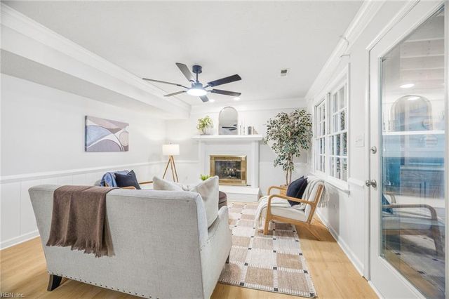 122 Michaels Woods DR, Hampton, VA 23666