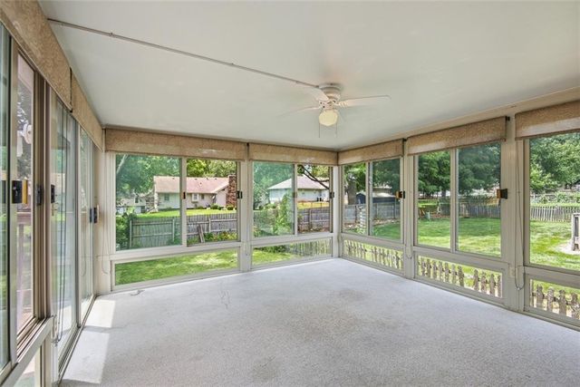 2123 NW 8th Street, Blue Springs, MO 64015