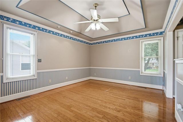 2123 NW 8th Street, Blue Springs, MO 64015