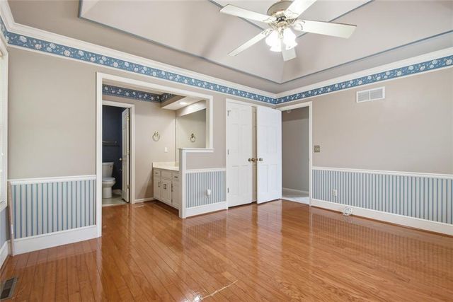 2123 NW 8th Street, Blue Springs, MO 64015