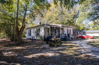 103 W Preston Street, Selma, NC 27576