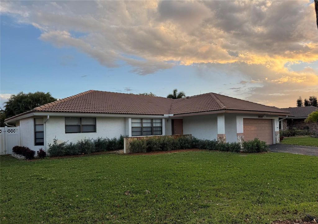 10630 NW 2nd Place, Coral Springs, FL 33071