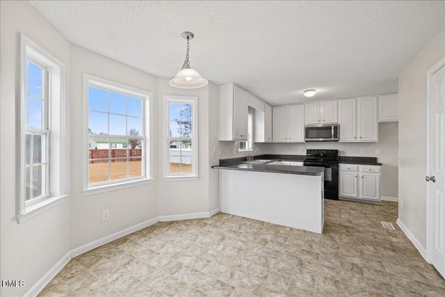 137 Woodglen Drive, Clayton, NC 27527