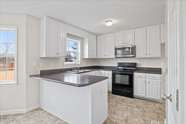 137 Woodglen Drive, Clayton, NC 27527