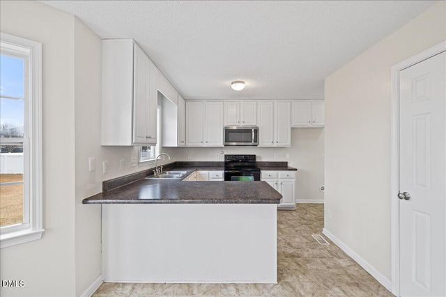 137 Woodglen Drive, Clayton, NC 27527