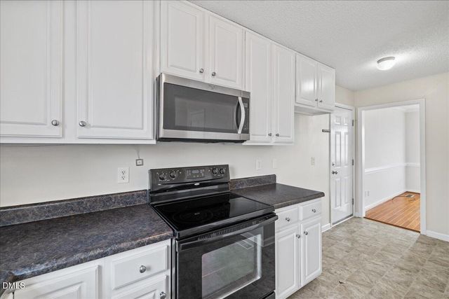 137 Woodglen Drive, Clayton, NC 27527